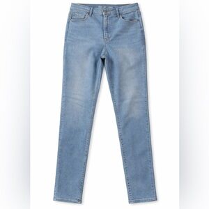 Old Navy Women's Skinny Jeans in Light Blue Wash